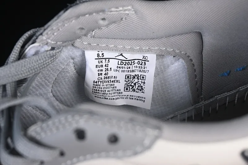 All categories Air Jordan Jordan series basketball shoes Air Jordan 1 Low High-end customized low-top sneakers Travis Scott x Fragment Design x Air Jordan 1 Low OG SP AJ1 Joe 1 Gucci joint smoke gray dark blue hook low-top cultural casual sneakers LD2025-023